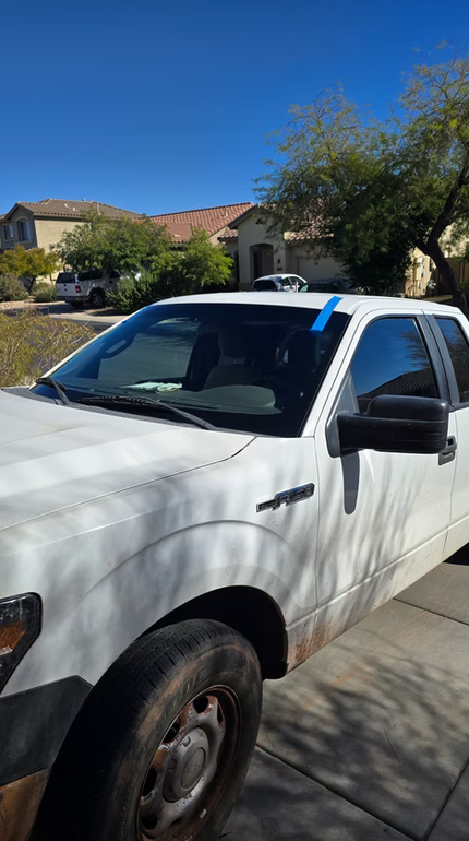 Mobile auto glass service
